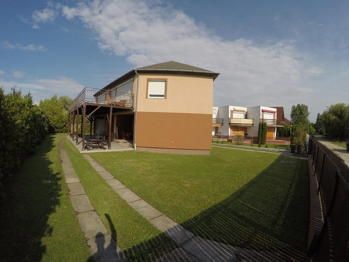 Villa Klapka Zamárdi Exterior foto